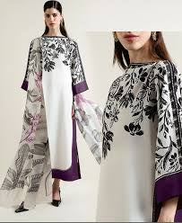 Elegance in White purple: Alyana Swiss Lawn 3‑Piece Suit