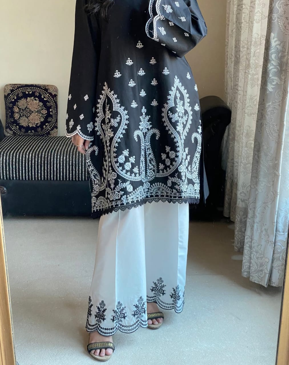 Elegance in Chicken Kari Koh-e-Noor black and White 2pecie Summer Collection